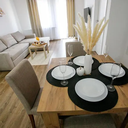 Apartamento Paratetis 2 *